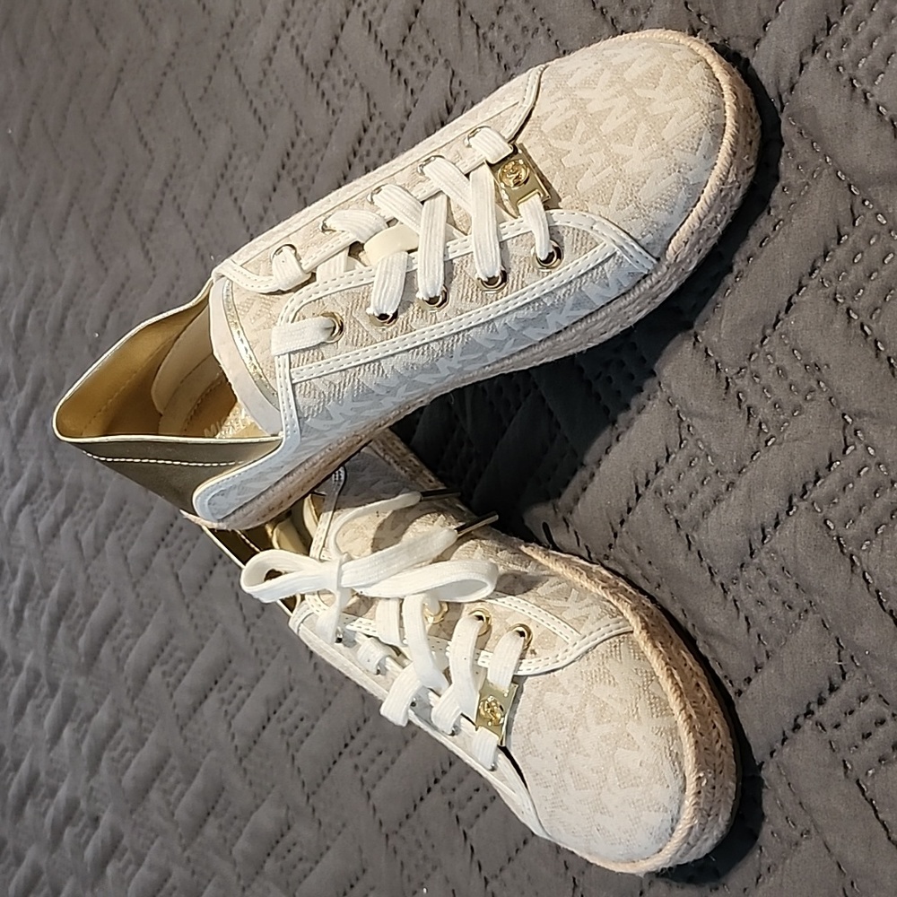Michael Kors Size 8w shoes